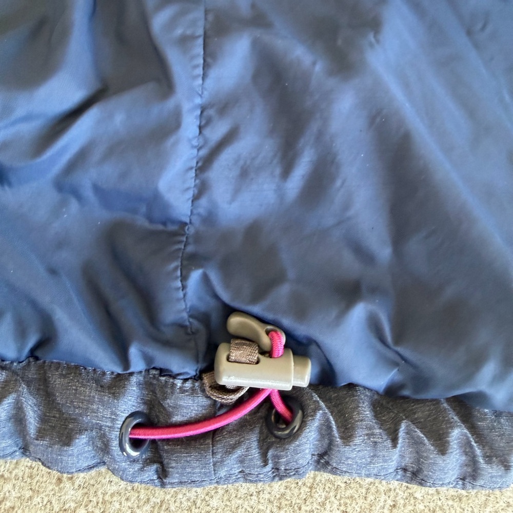 ⬇️ Mammut Primaloft Hooded Vest - Picture 6 of 9